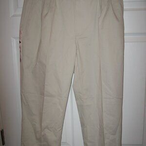 St. John's Bay Easy Care Chino Pants Men's 36 x 30 Classic Fit Beige New w/ Tags
